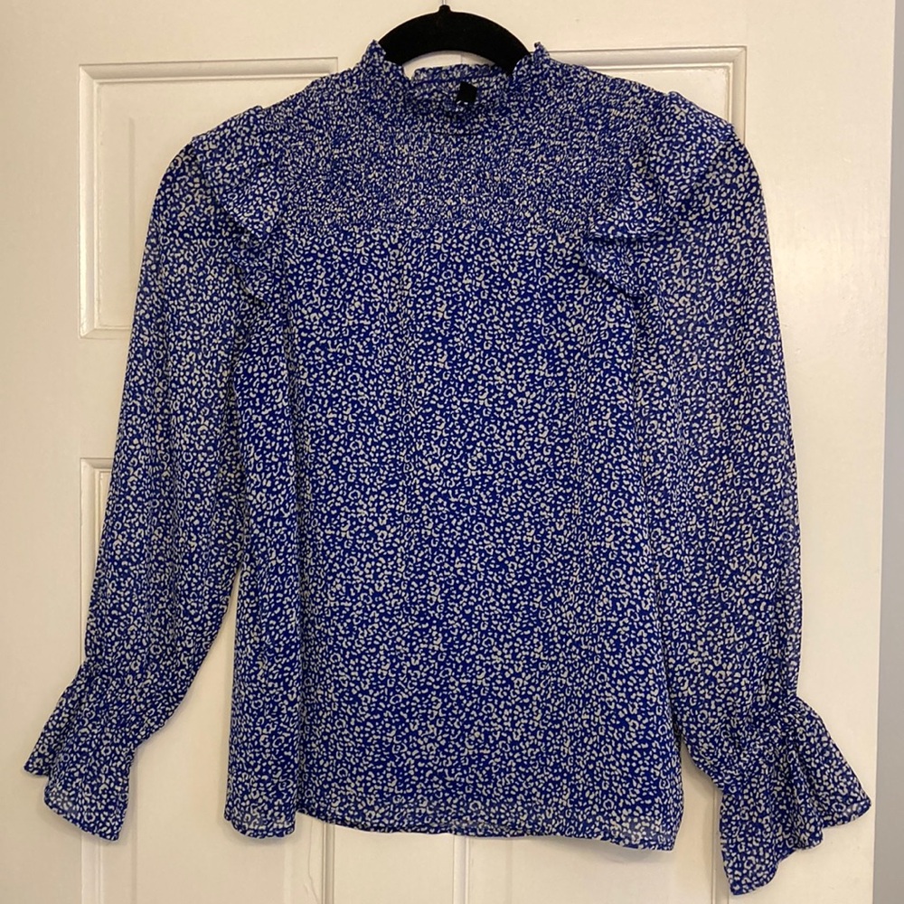 Banana republic petite XS blue mock neck blouse